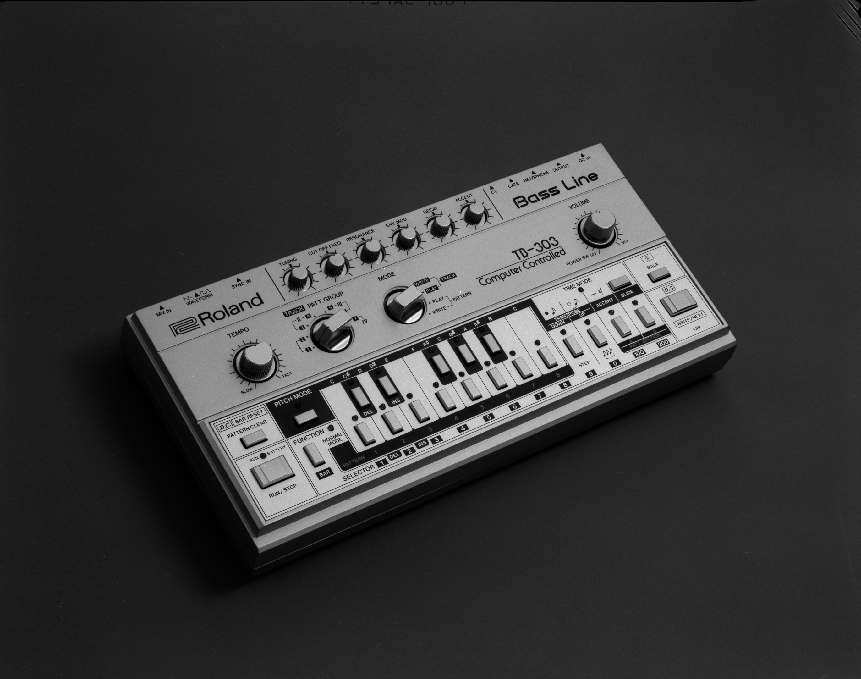 Roland TB-303