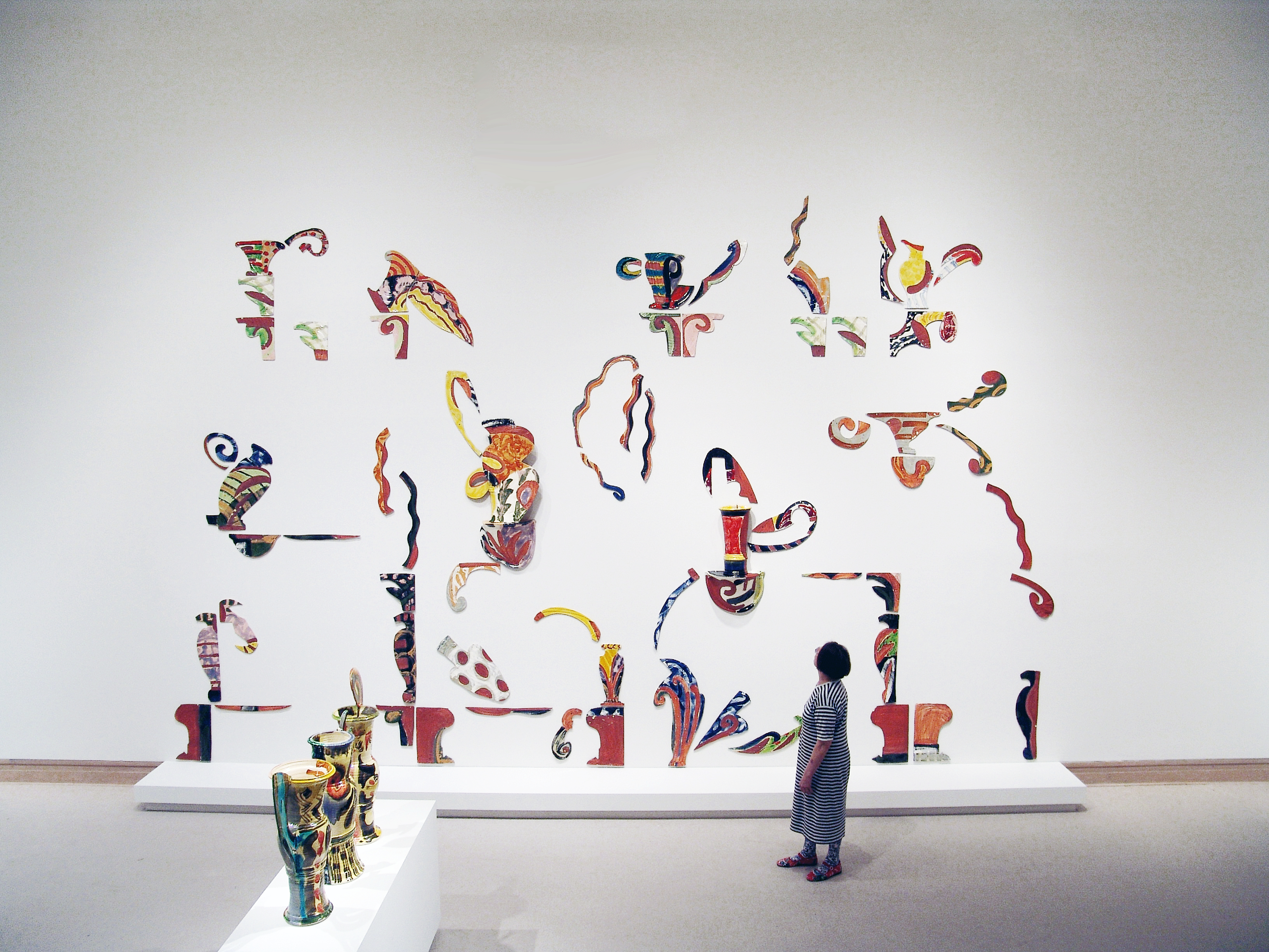 Betty Woodman, House of the South, 1996 Glazed earthenware, epoxy resin, lacquer, paint 403.9 x 624.8 x 24.1 cm Installation view of The Art of Betty Woodman, The Metropolitan Museum of Art, New York, NY, April 25—July 30, 2006. Photographer: Eli Ping. Courtesy The Woodman Family Foundation. © Woodman Family Foundation / DACS, London.