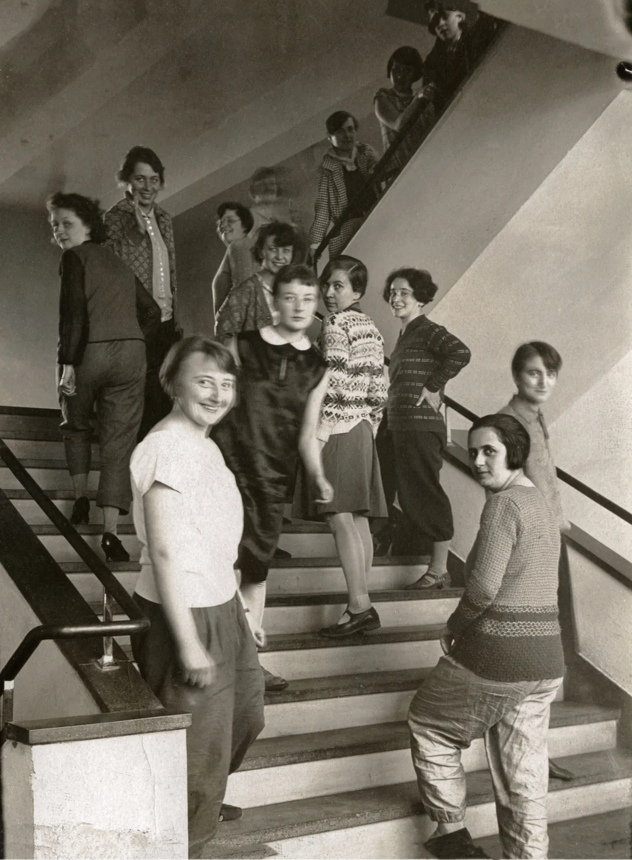 T. Lux Feininger: The weavers on the Bauhaus stairs in Dessau, c. 1927. © Estate of T. Lux Feininger / Photo © Bauhaus-Archiv, Berlin