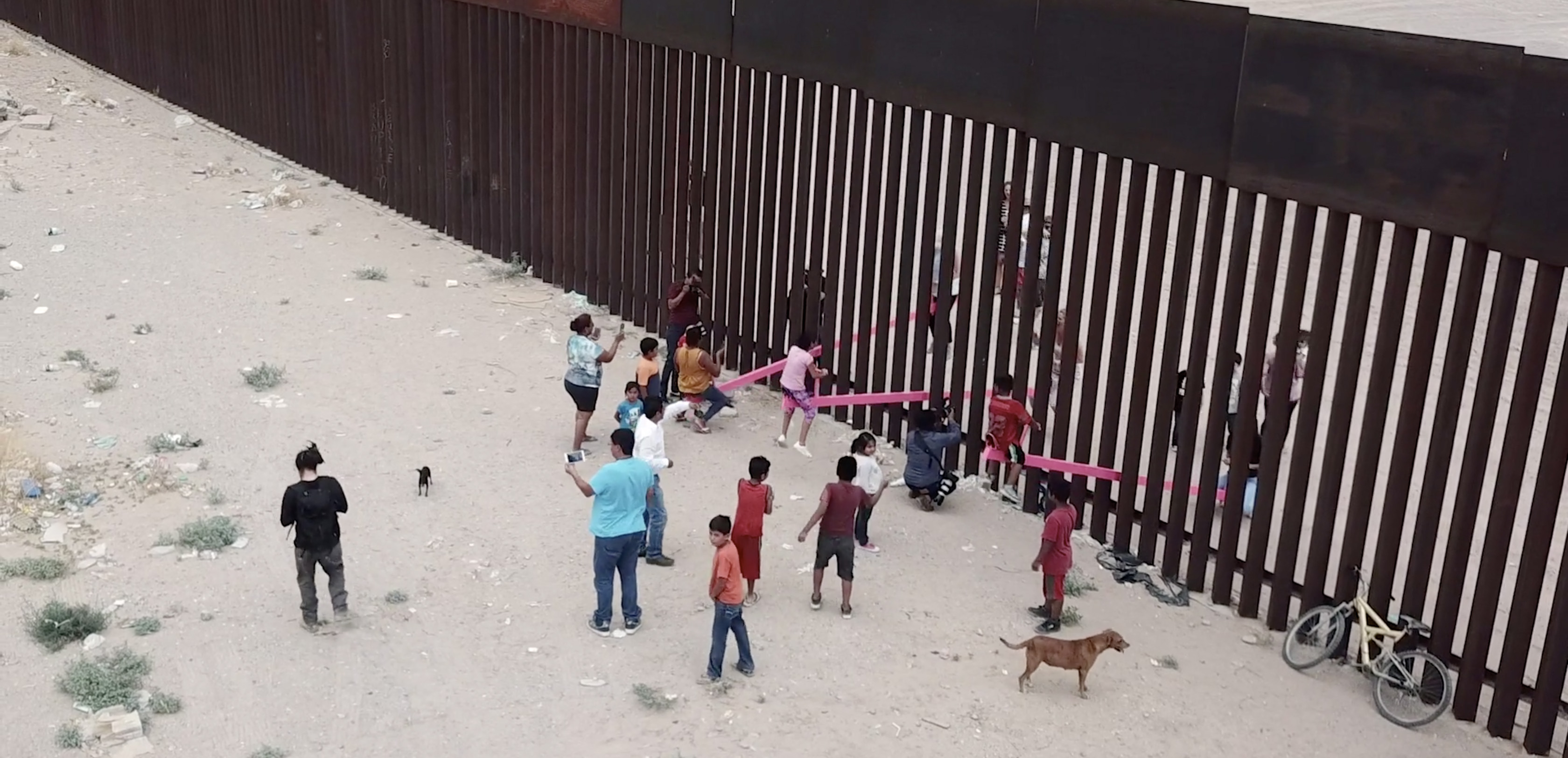 Image Credit: Teeter-Totter Wall designed by architects Ronald Rael and Virginia San Fratello with Colectivo Chopeke