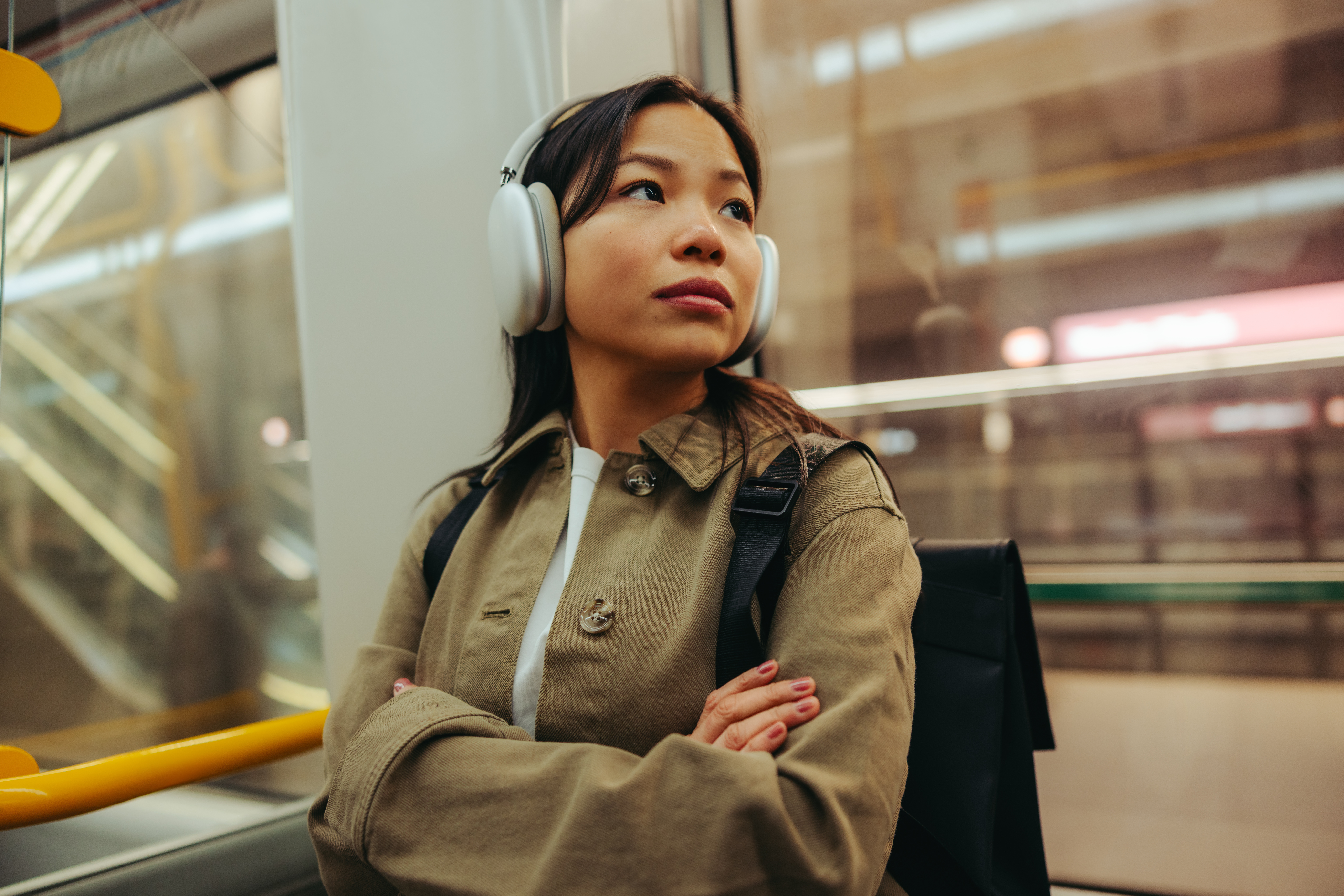 Are you earning the right salary as a graphic designer? Image licensed via Adobe Stock