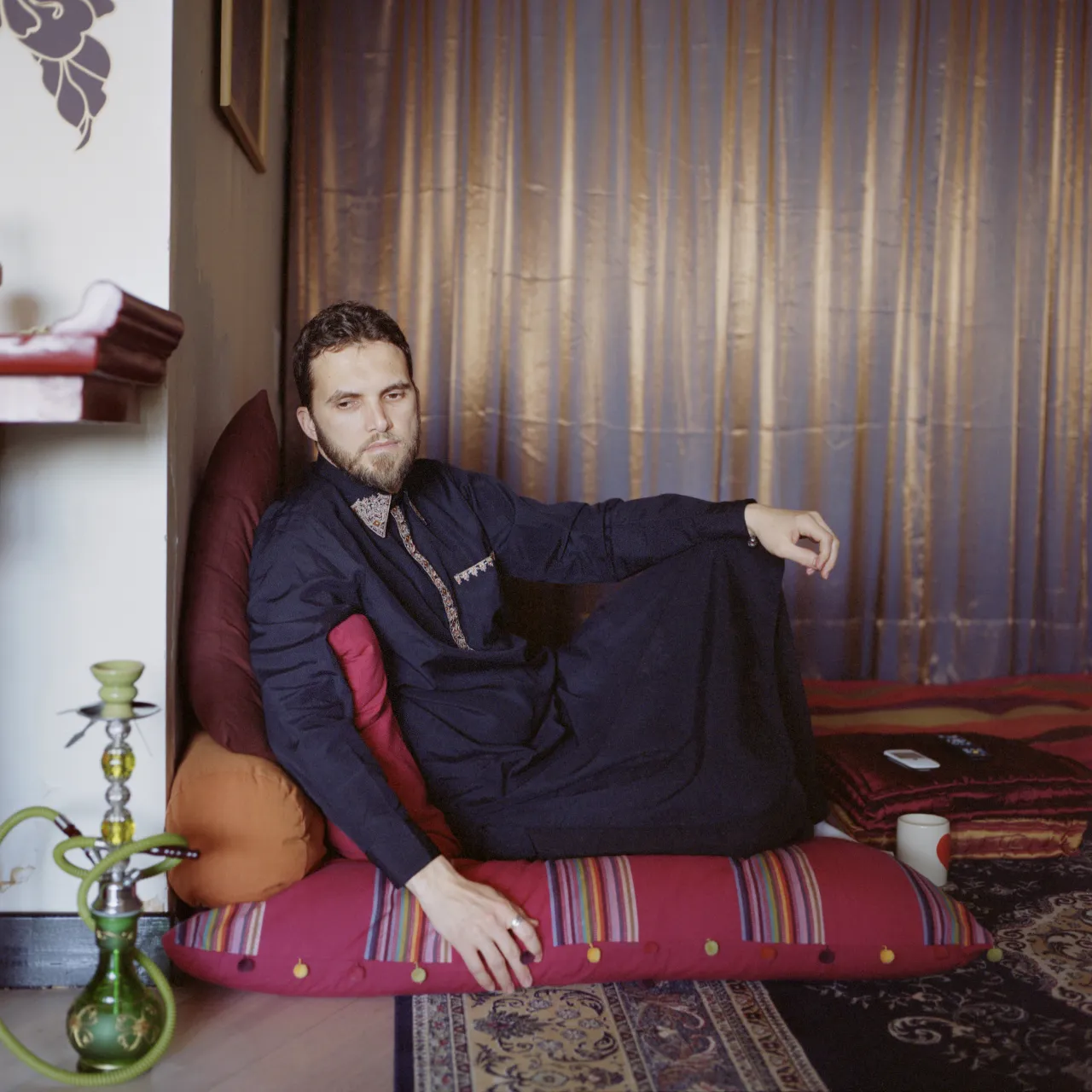 Ludovic, Paris © Lia Darjes: “In 2012, after I did not find one single imam in France who was willing to bury a transsexual Muslim, I founded a mosque that is open to all in Paris. The reactions were quite vehement. Being Muslim, Arabic and gay and thus a member of several minority groups opened my eyes: Minorities are being discriminated against particularly in times of economic crisis. We have to know more about Islam, and we have to understand who we actually are in order to fight homophobia.”