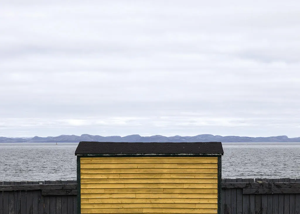 Yellow Ochre, Calm Day, 2018, chromogenic print, 33 x 461⁄4, Edition of 7 © Ned Pratt