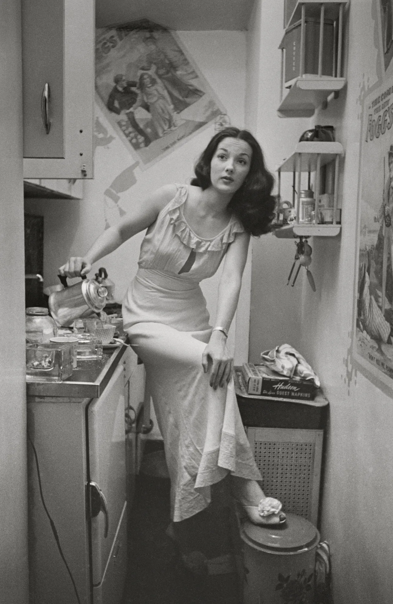 Stanley Kubrick, from “Rosemary Williams - Showgirl,” 1948. Copyright: © SK Film Archives/Museum of the City of New York