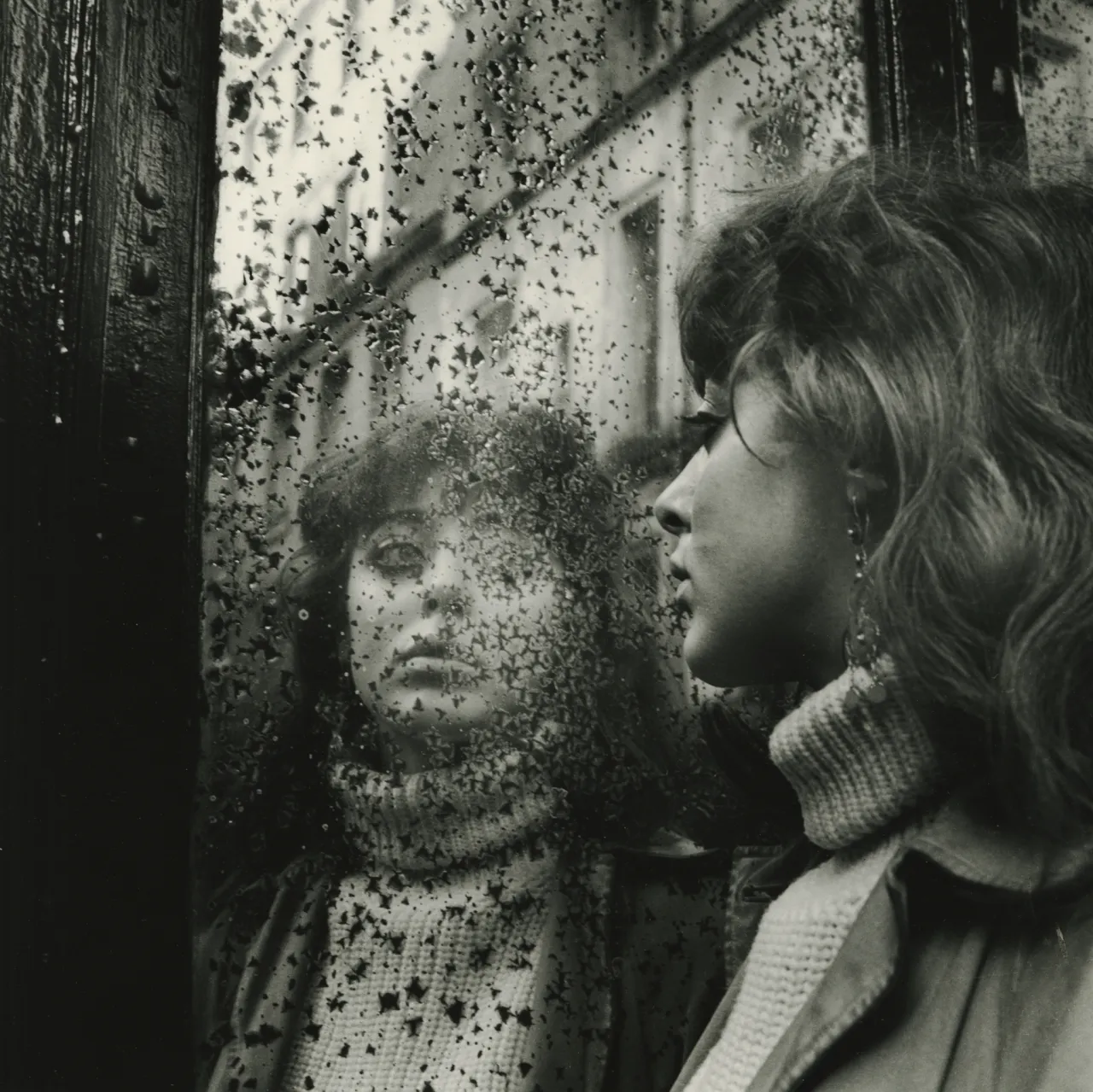 Vali Myers in Saint Germain des Pres, Paris, 1951. All images copyright Ed van der Elsken, courtesy of Howard Greenberg Gallery, New York
